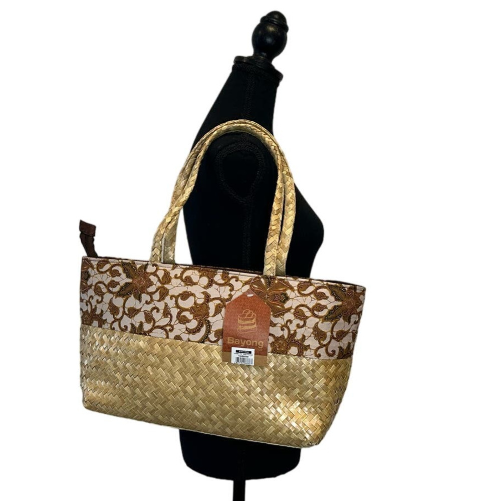 Bayong Kultura Handmade Basket Tote Bag NWT